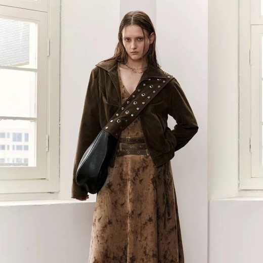 Bolsos de hombro punk para mujer, estilo Y2K, con remaches individuales, de gran capacidad, estilo mensajero, de lujo, estilo moto vintage de diseñador.