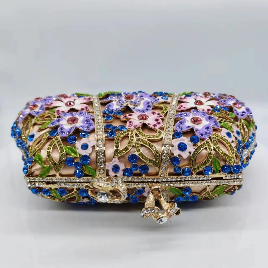 Bolso de noche con diseño de flores esmaltadas y diamantes que gotea aceite
