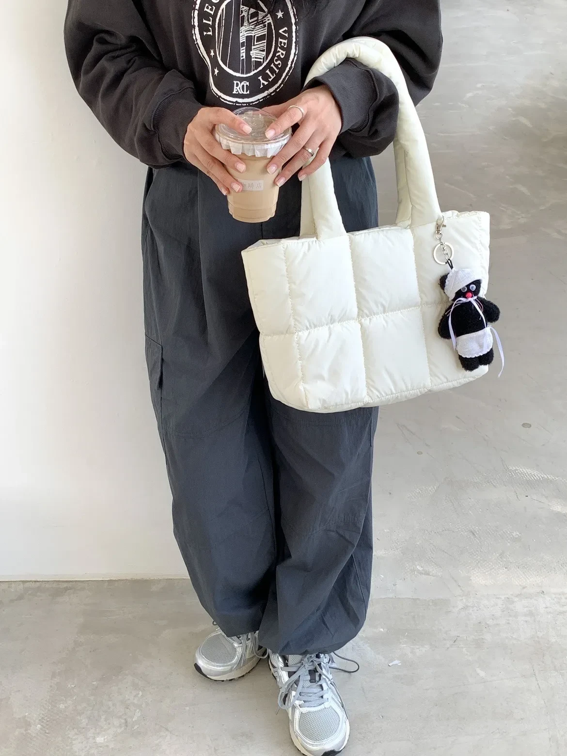 Bolso de mano portátil de gran capacidad con diseño a cuadros y un solo hombro