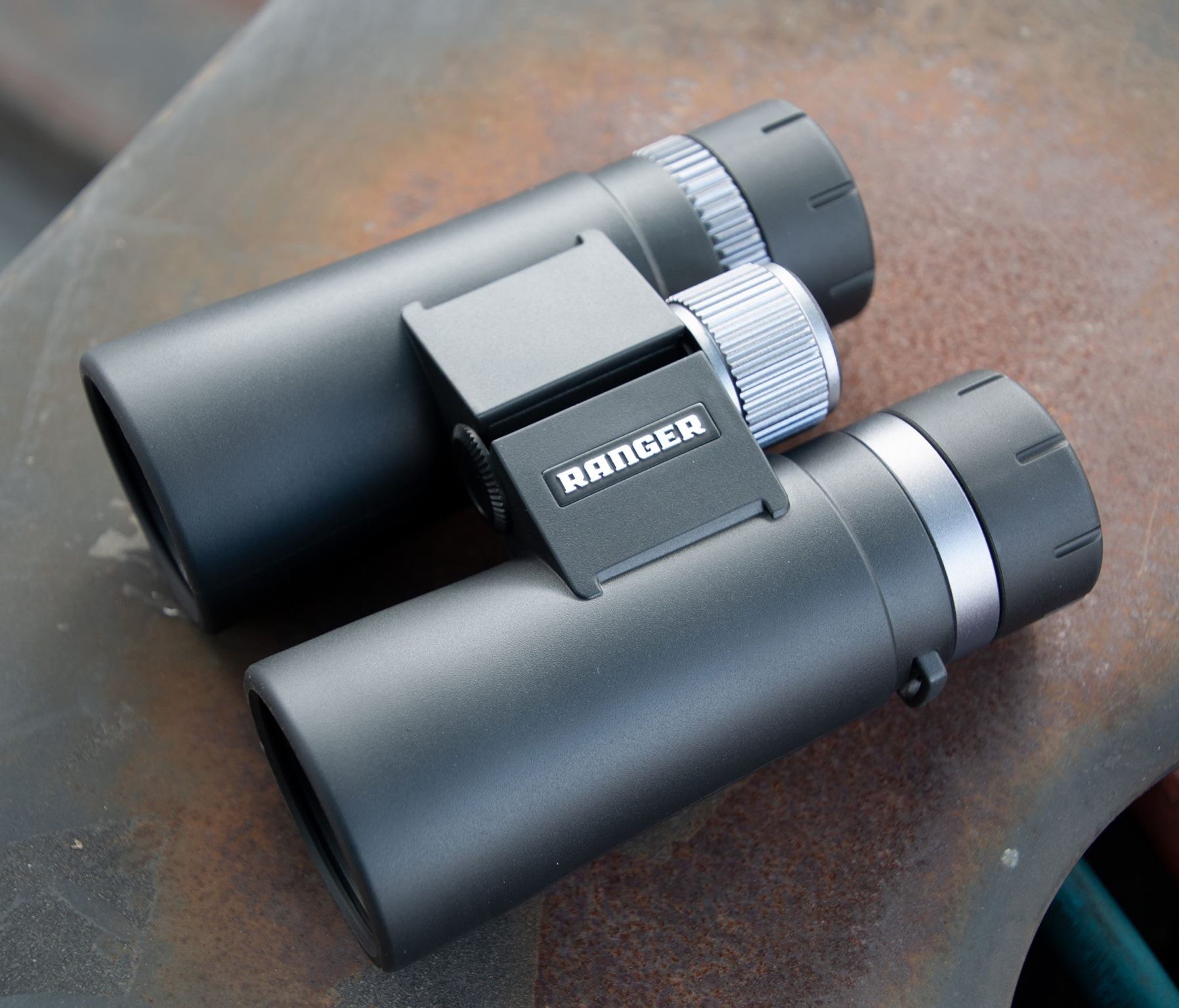 Binoculares 10x42