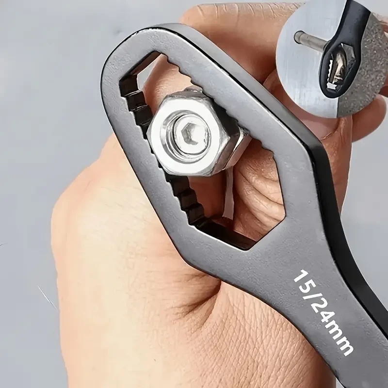 Llave Torx negra versátil de 5 mm de grosor, ajustable y autoajustable, de doble cabezal, compatible con diámetros de 3 a 17 mm, portátil para reparaciones domésticas y de automóviles.
