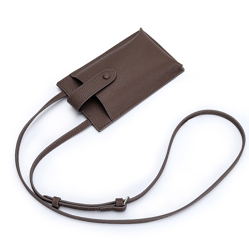 Bolso bandolera pequeño y elegante de piel de vaca con un solo hombro