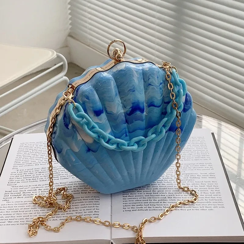 Bolso bandolera con cadena y estampado de un solo hombro
