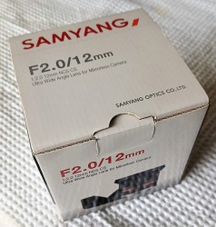 Samyang 12 mm f/2, montura Fuji X