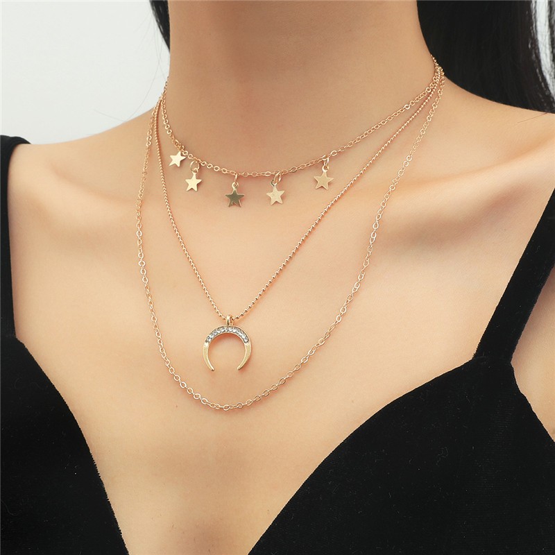 Collar con colgante multicapa de estrella de cinco puntas