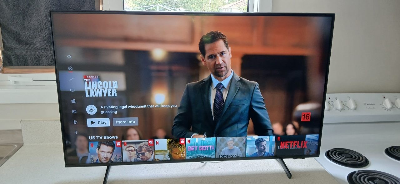 Televisor inteligente Samsung 4K UHD de 43 pulgadas