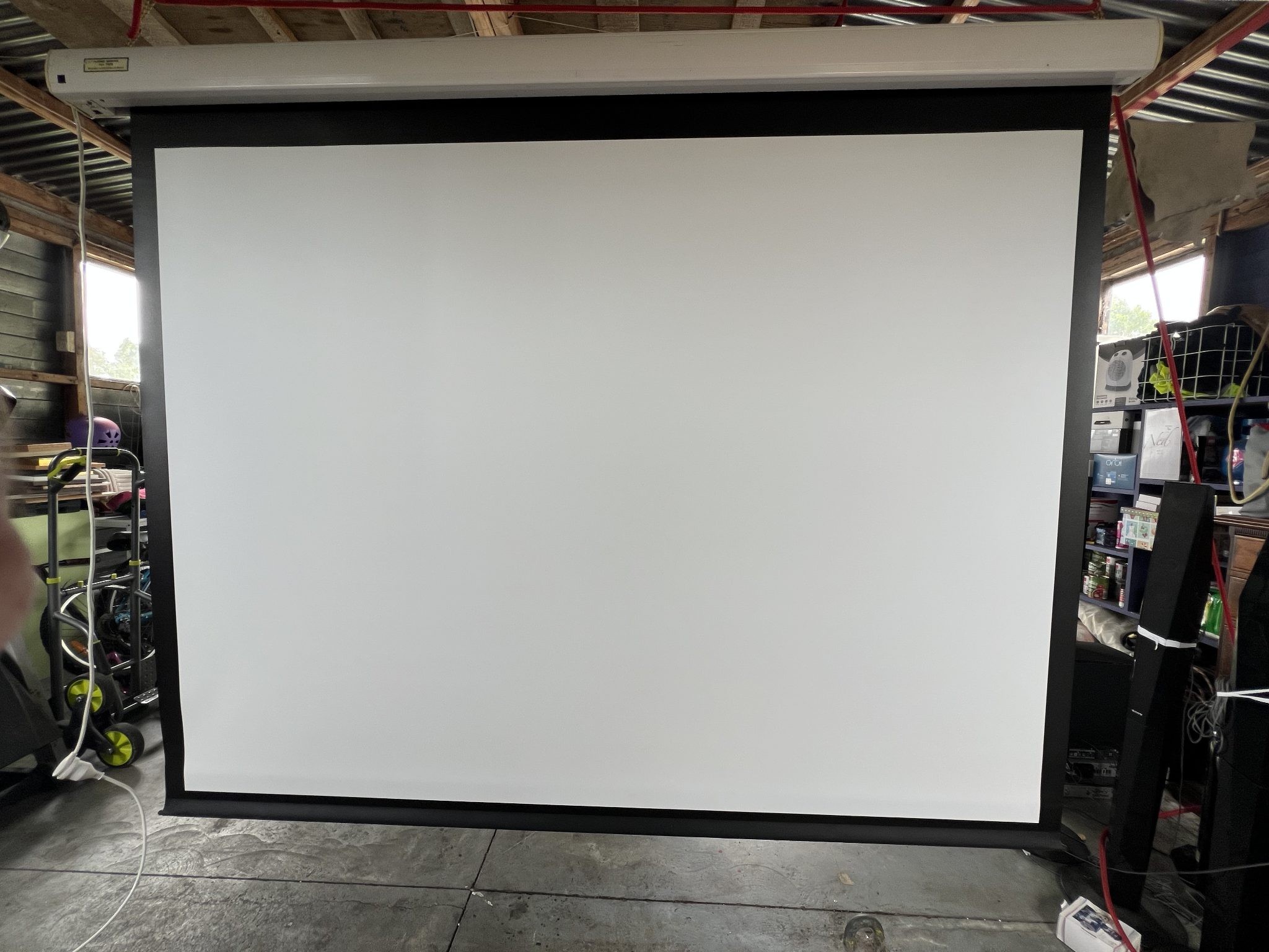 Pantalla de proyector motorizada de 100 pulgadas