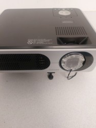 Proyector LED Toshiba solo 15 horas