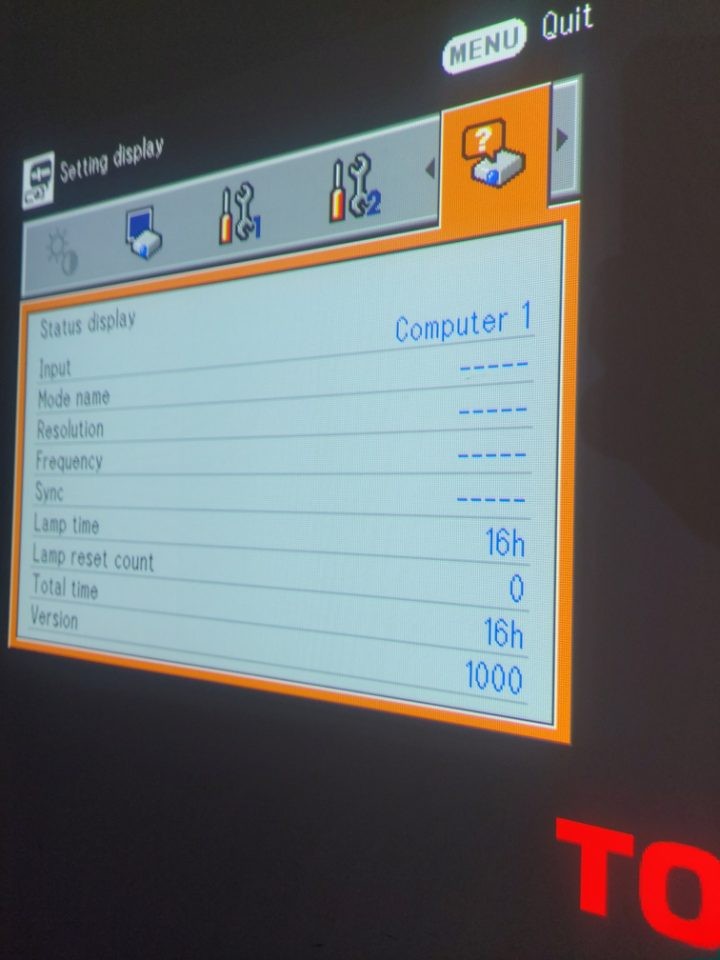 Proyector LED Toshiba solo 15 horas