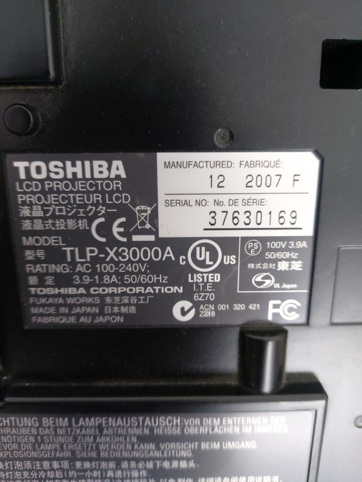 Proyector LED Toshiba solo 15 horas