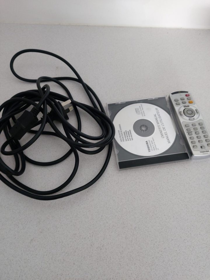 Proyector LED Toshiba solo 15 horas