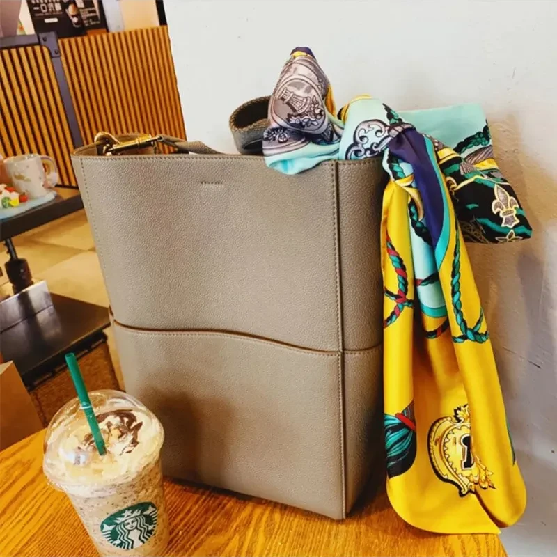 Bolso tipo cubo de piel de vaca con correa ancha para el hombro, combinable con todo, para mujer