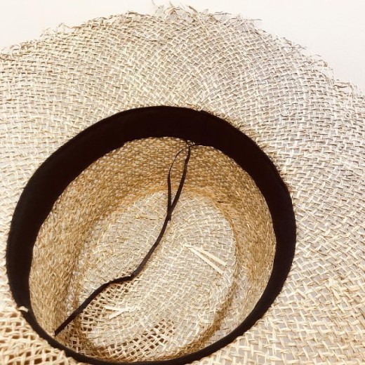 Sombrero plano británico de paja