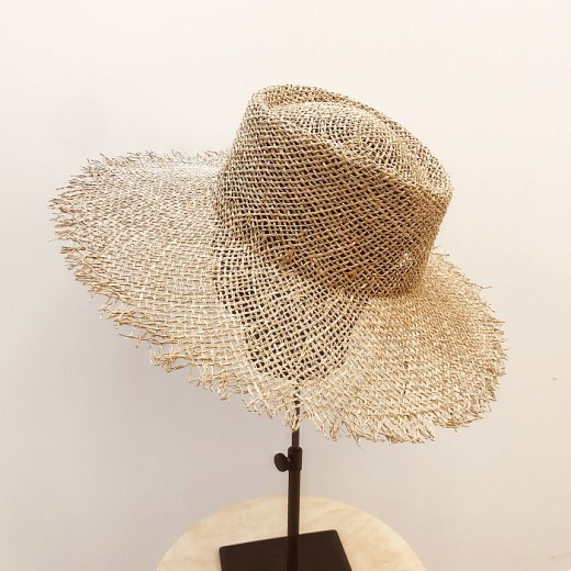 Sombrero plano británico de paja