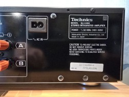 Amplificador estéreo Technics SU-V460