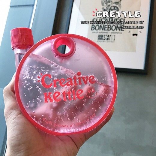 Botella de agua creativa con tetera, botella redonda creativa, artículos para beber para deportes al aire libre, tetera plana, botella de agua de plástico para viajes