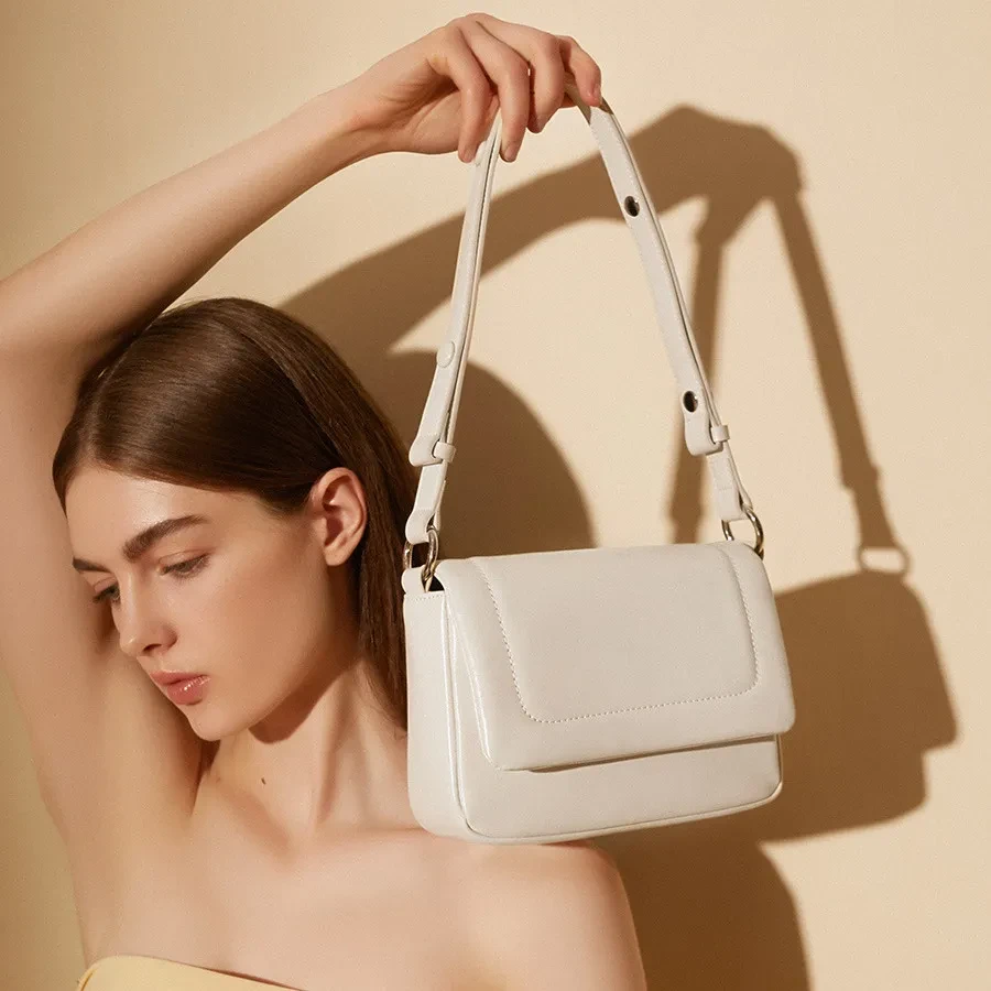 Bolso bandolera de piel auténtica combinable con el modelo Clouds