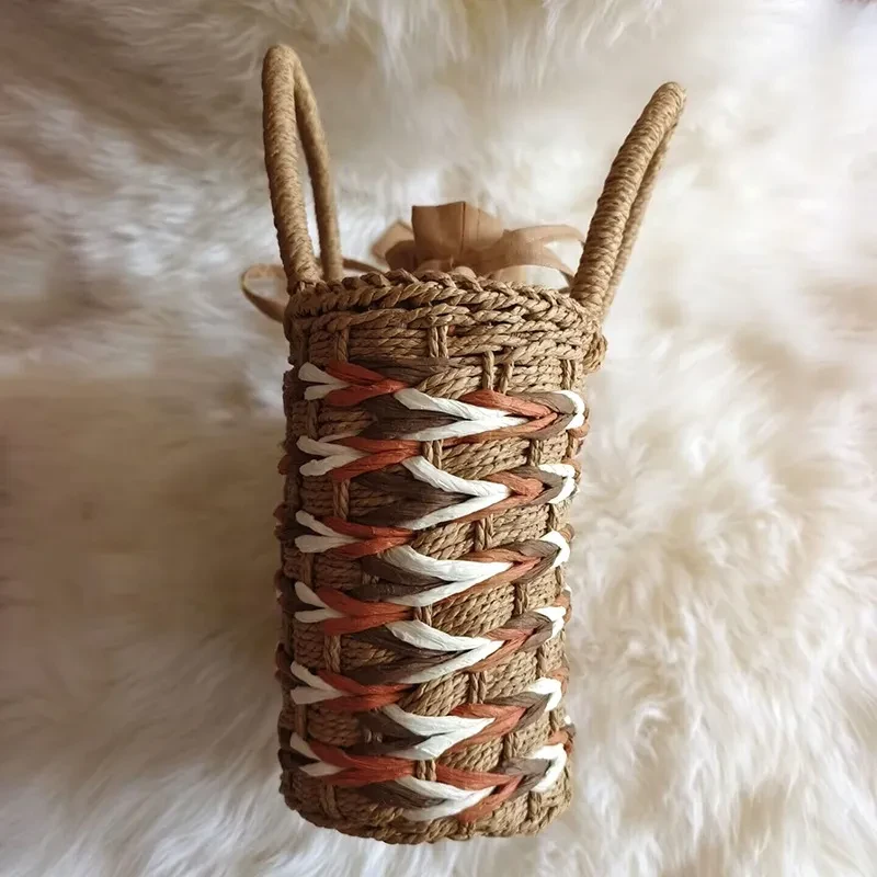Bolso de mano tejido con hilo de papel de estilo japonés de moda