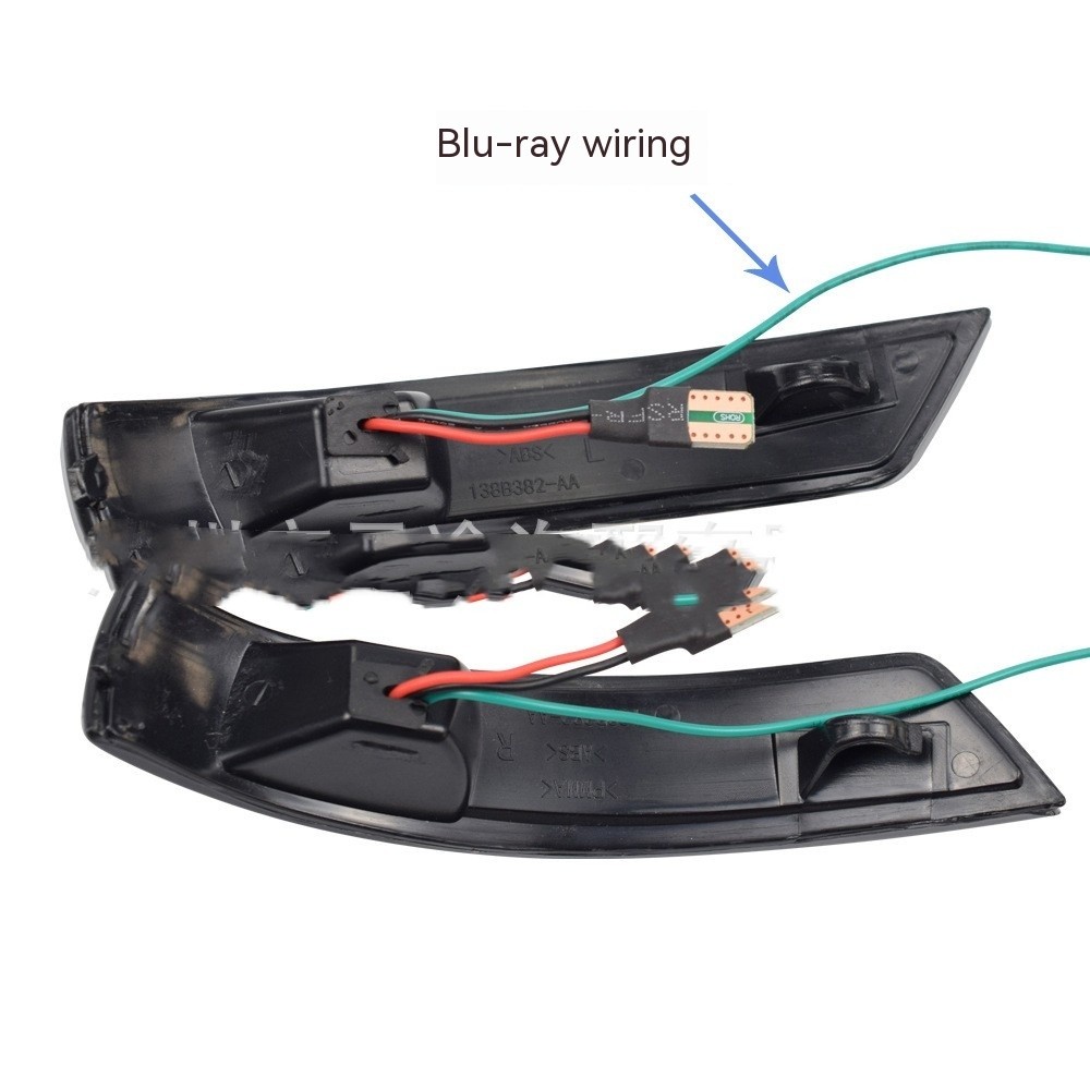 Luz de cascada para espejo retrovisor con un toque de azul