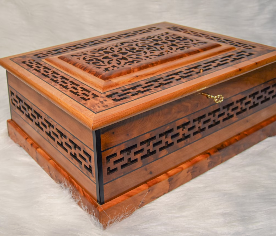 Joyero de madera nudosa de alta calidad de 15 x 10 pulgadas, con espejo en la tapa, caja Thuya con cerradura y llave, caja decorativa, caja de recuerdos, ideal para regalar en Navidad.