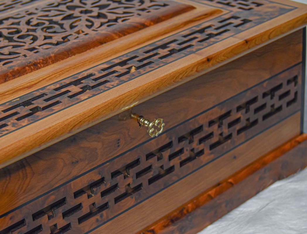Joyero de madera nudosa de alta calidad de 15 x 10 pulgadas, con espejo en la tapa, caja Thuya con cerradura y llave, caja decorativa, caja de recuerdos, ideal para regalar en Navidad.