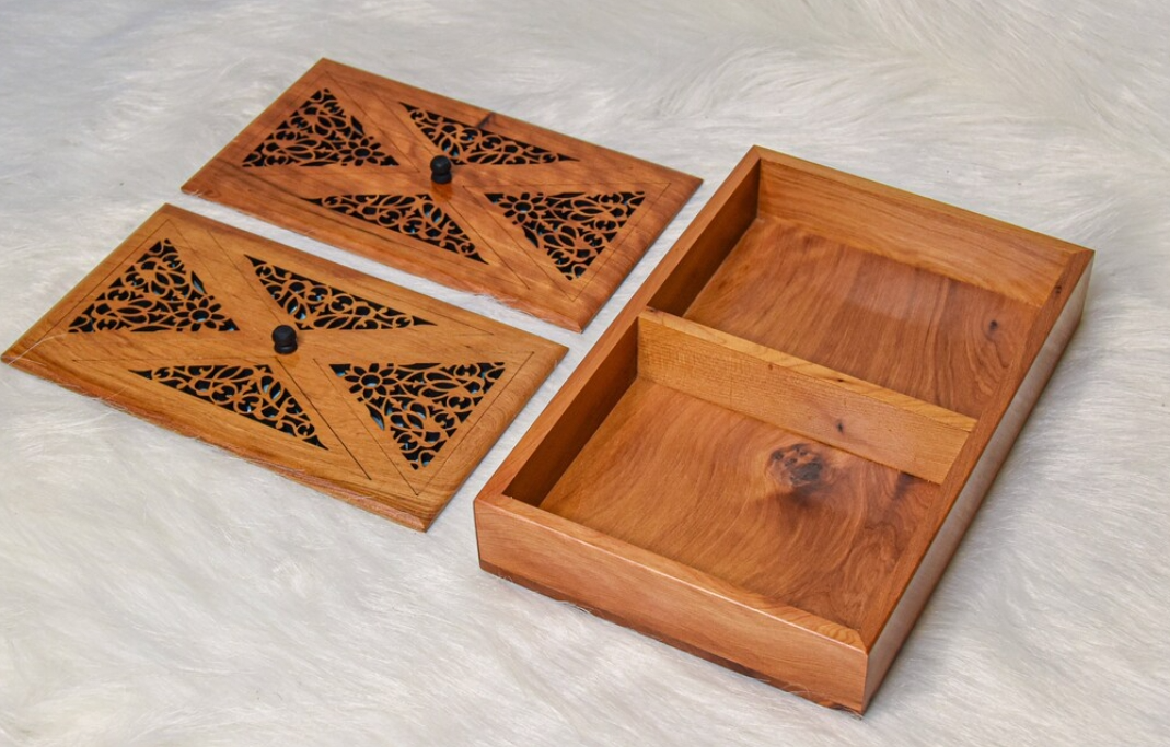 Joyero de madera nudosa de alta calidad de 15 x 10 pulgadas, con espejo en la tapa, caja Thuya con cerradura y llave, caja decorativa, caja de recuerdos, ideal para regalar en Navidad.