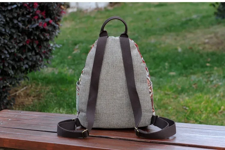 Mochila tejida a mano de estilo étnico