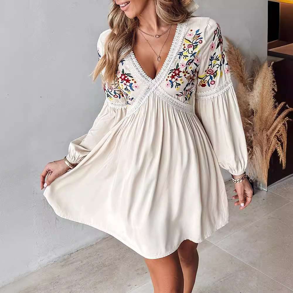 Falda informal con cuello en V bordada para mujer