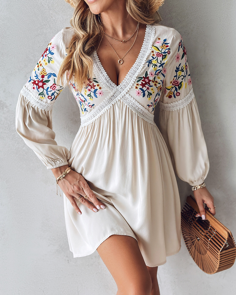 Falda informal con cuello en V bordada para mujer