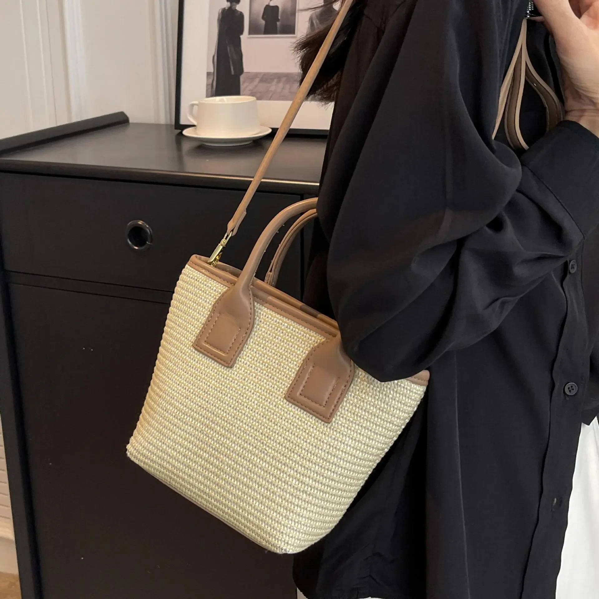 Bolso de cubo portátil de alta calidad tejido de paja para mujer