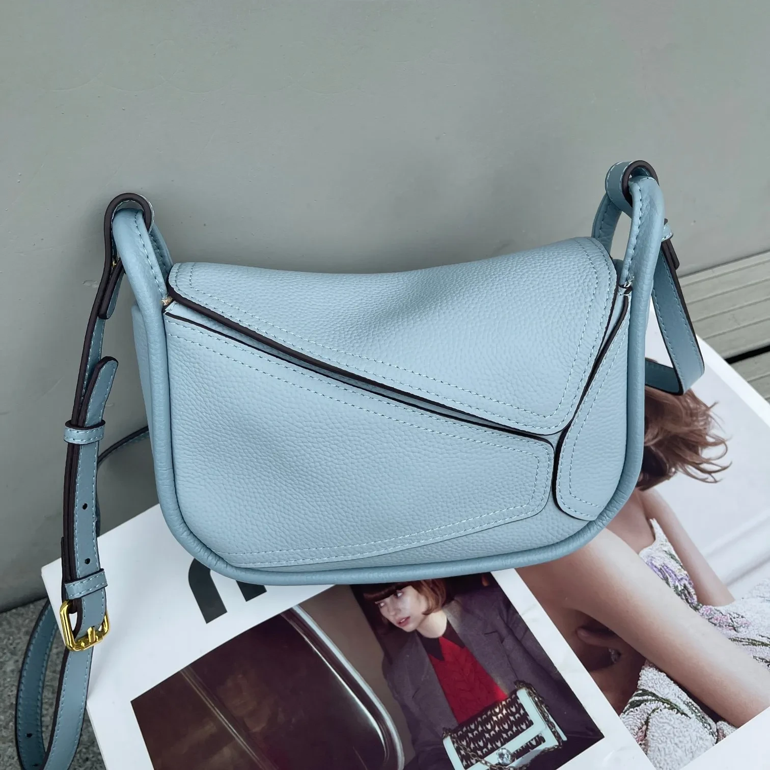 Bolso bandolera de piel de vaca con diseño geométrico para mujer, primavera y verano