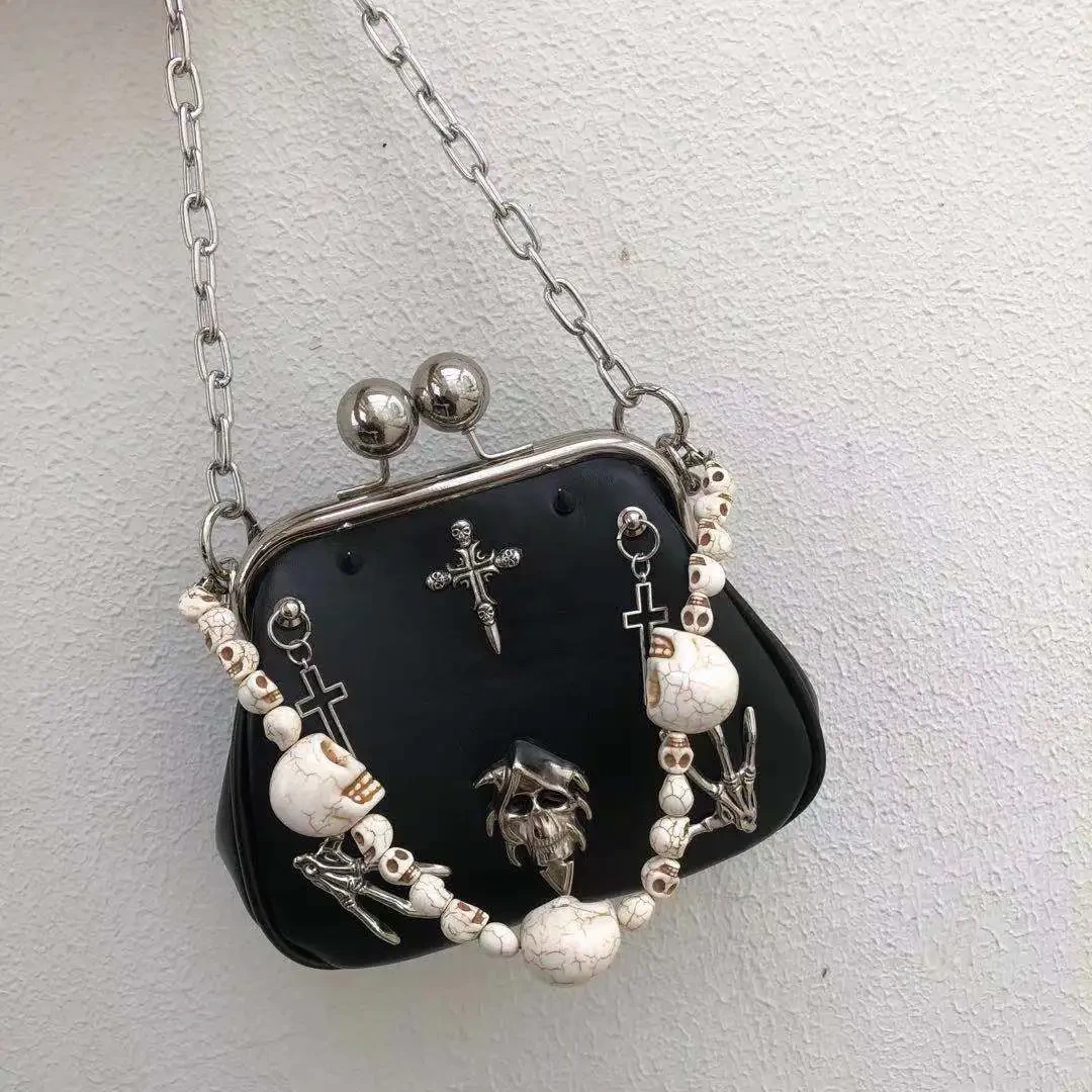 Bolso bandolera estilo punk de motociclista con cadena