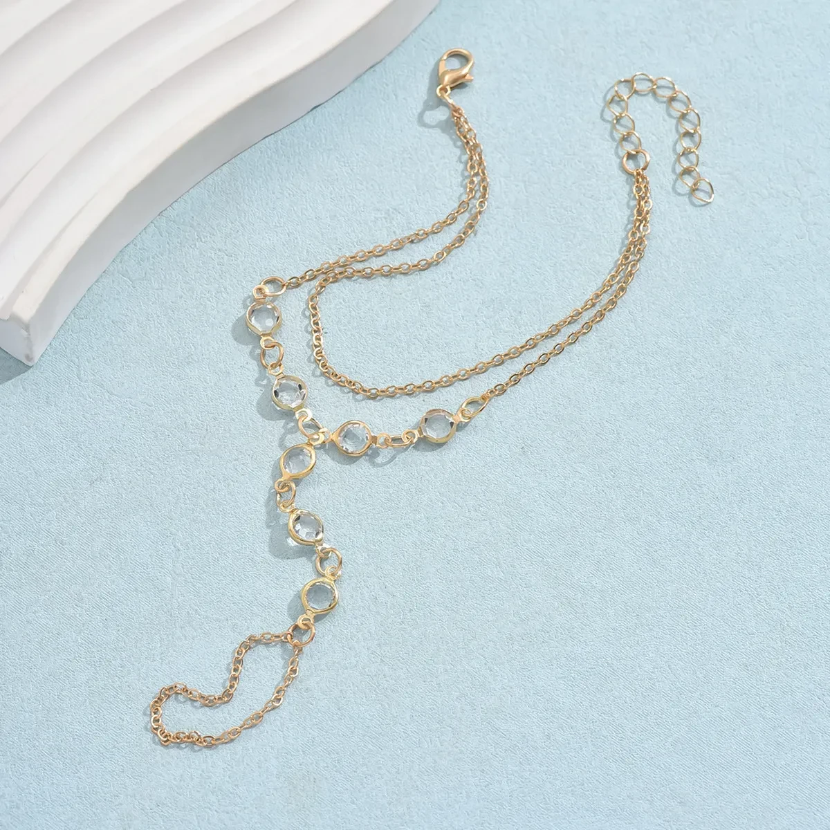 Pulsera minimalista de moda europea y americana con anillo de cristal de lujo tipo manopla, joyería de gran venta transfronteriza.