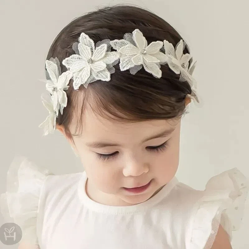 Bonita diadema de gasa con lazo de seis flores para bebé