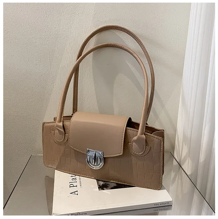 Bolso cuadrado pequeño con cierre estilo occidental, color sólido y contraste en los hombros