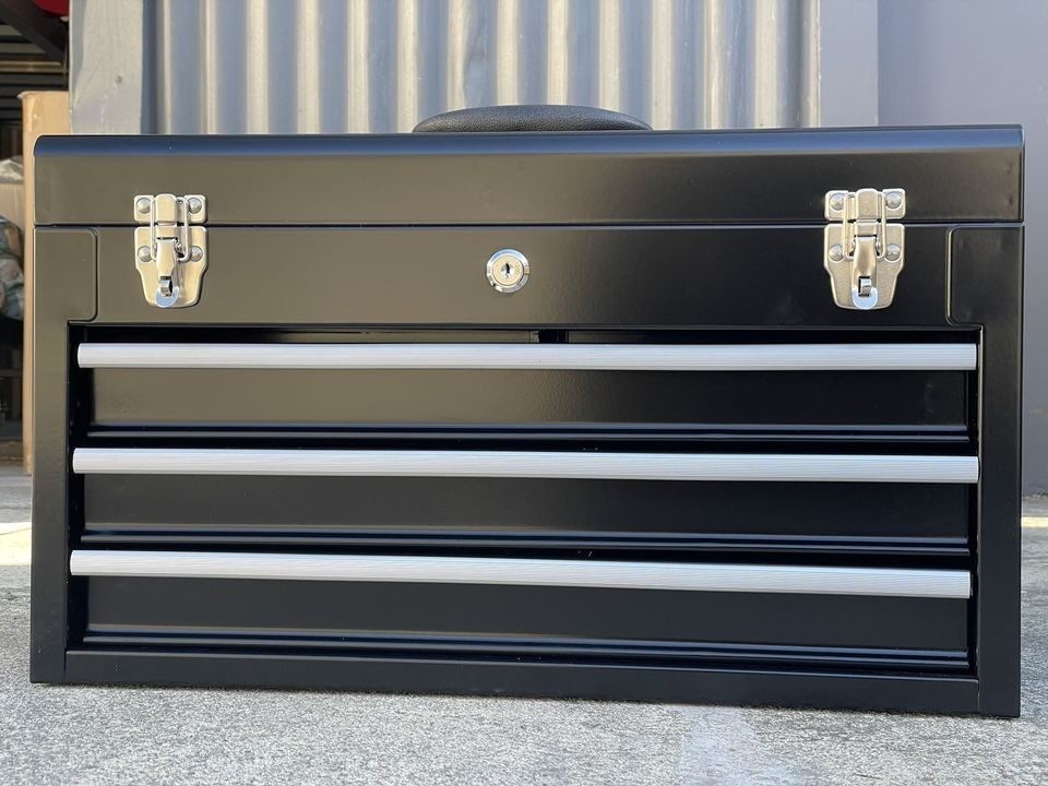 Caja de herramientas de acero con 3 cajones