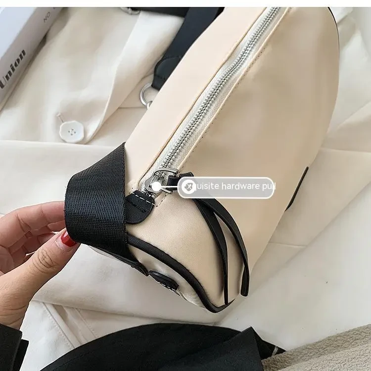 Bolso bandolera deportivo ligero y popular para mujer, de un solo hombro, de nueva moda.