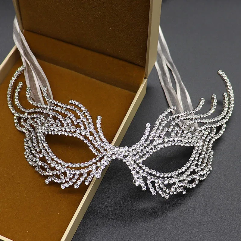 Máscara de media cara con diamantes de imitación para fiesta de Halloween