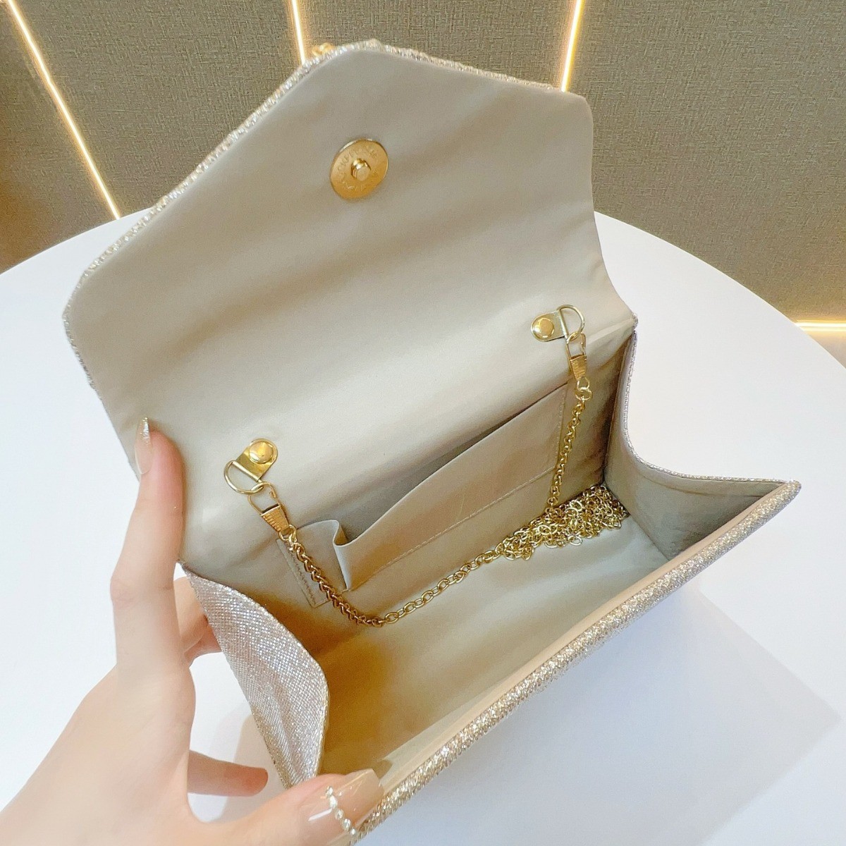 Bolso bandolera retro de moda para mujer