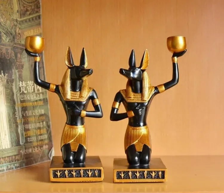 Adorno del dios perro Anubis