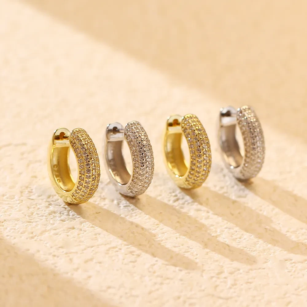 Pendientes de plata con microincrustaciones de circonita y diamantes