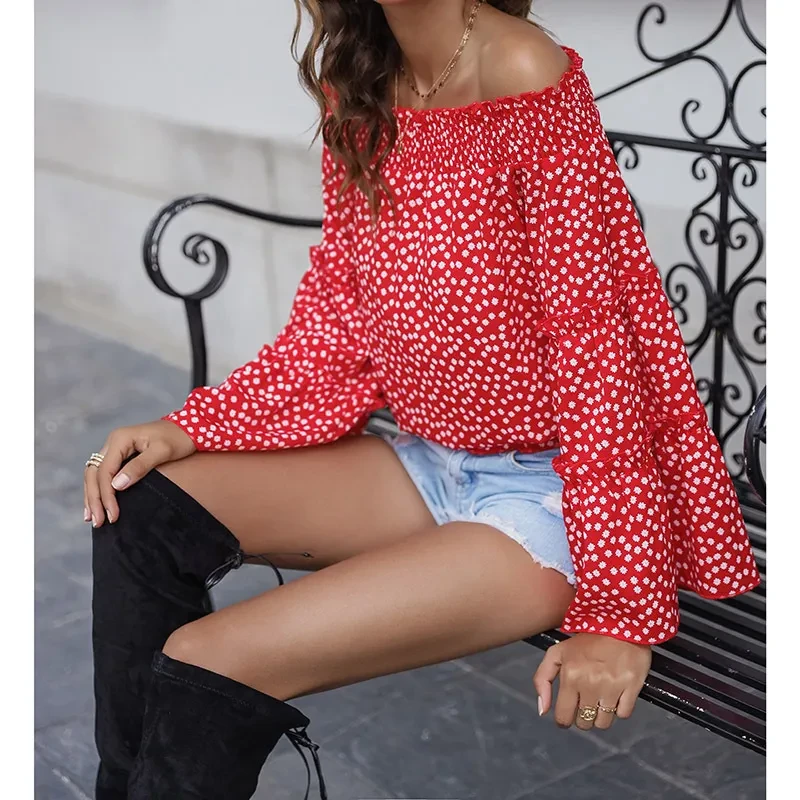 Camisa corta con cuello de una palabra, hombros descubiertos y mangas acampanadas para mujer, manga larga