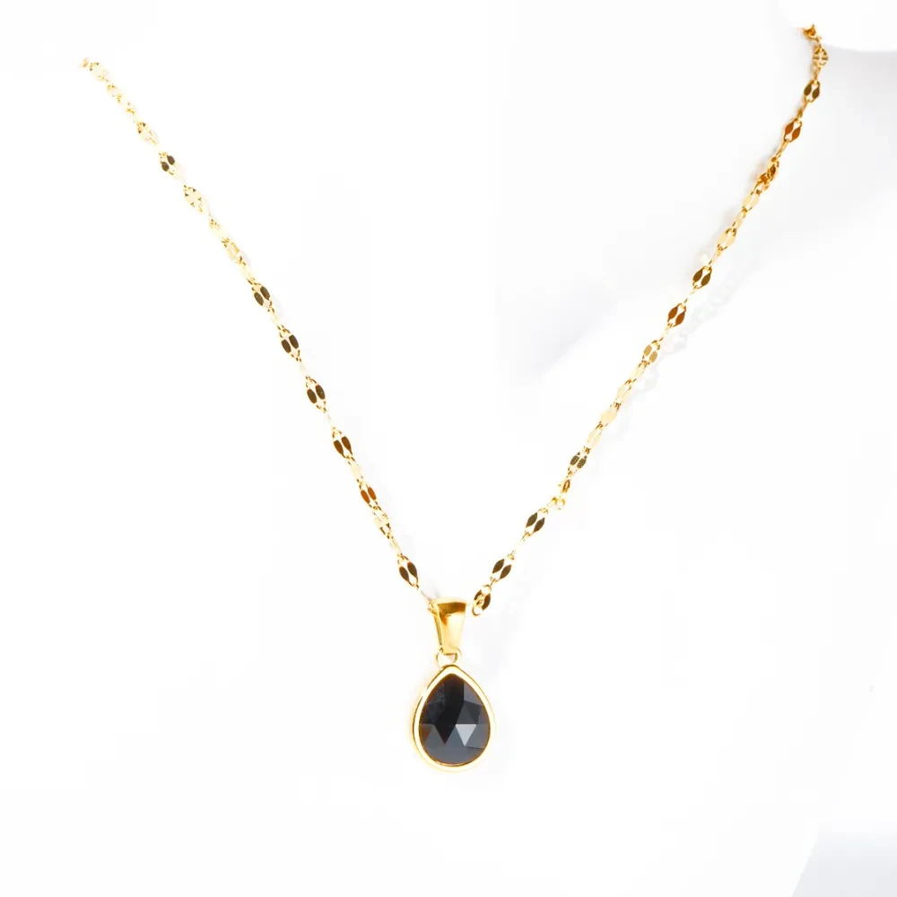 Collar de malaquita transfronterizo con colgante de gota de agua de acero de titanio y circonita, cadena de clavícula de piedra natural, adorno chapado en oro.