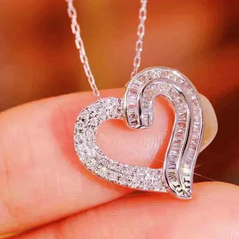 Collar con colgante de corazón para niñas