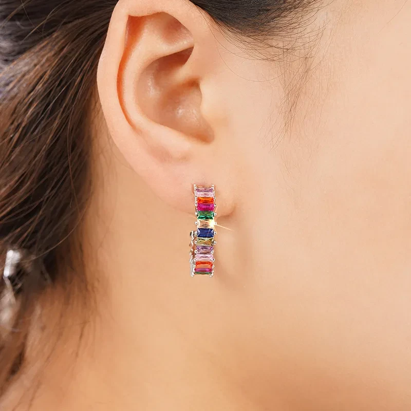Pendientes coloridos de colores para mujer de moda