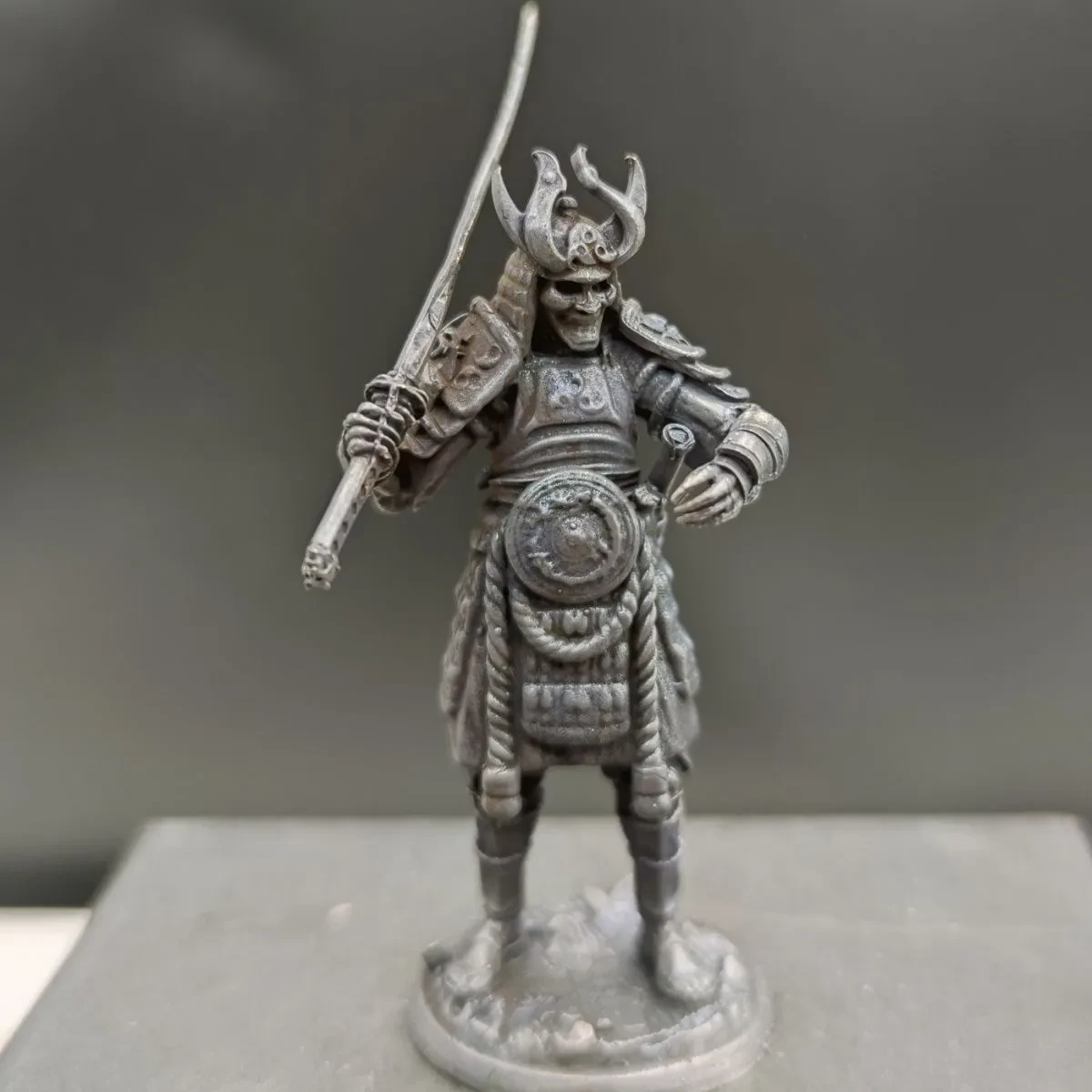Nuevos adornos de modelo de soldado antiguo hechos a mano en cobre puro