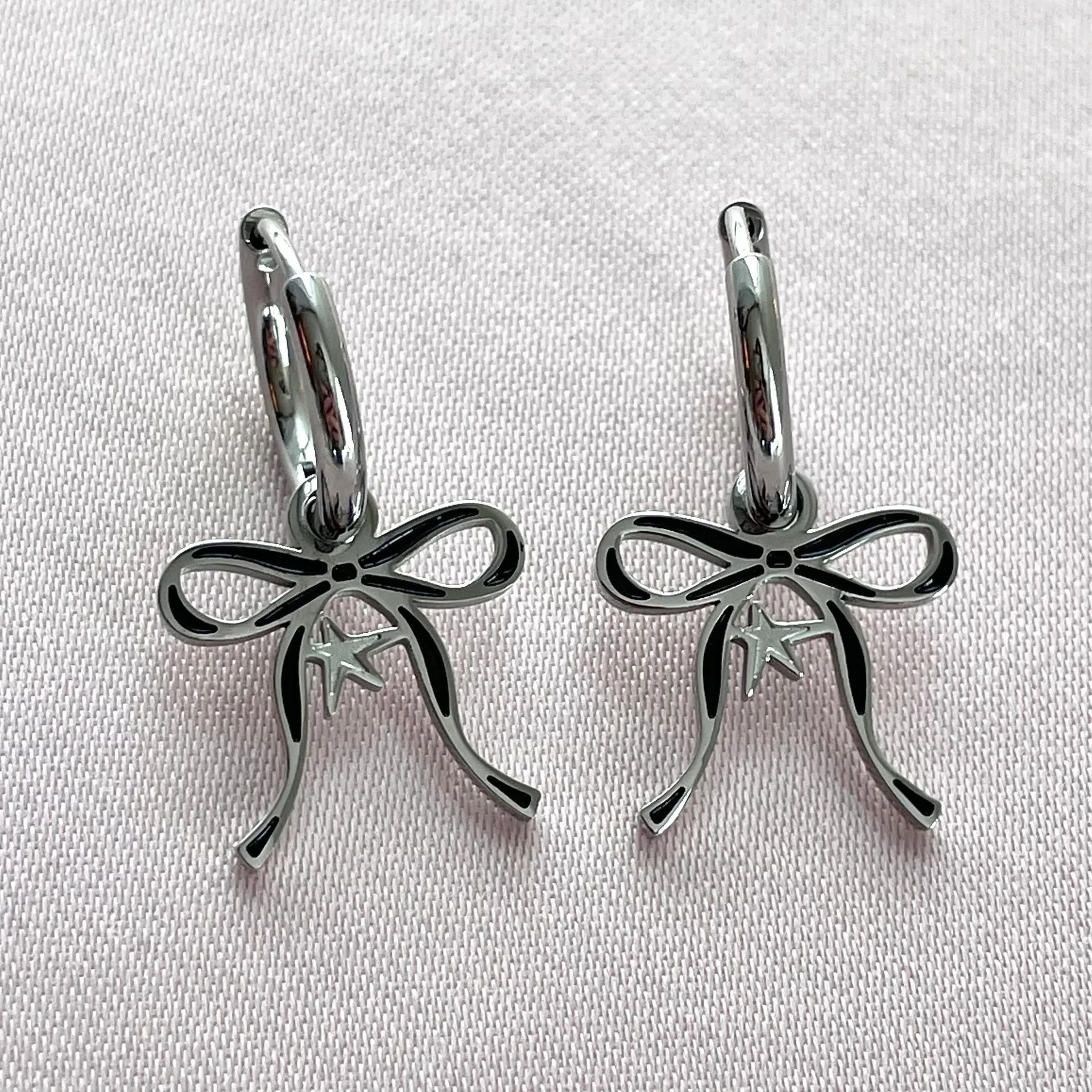 Collar con lazo XINGX de doble cara con goteo y pendientes de color con lazo para caballero