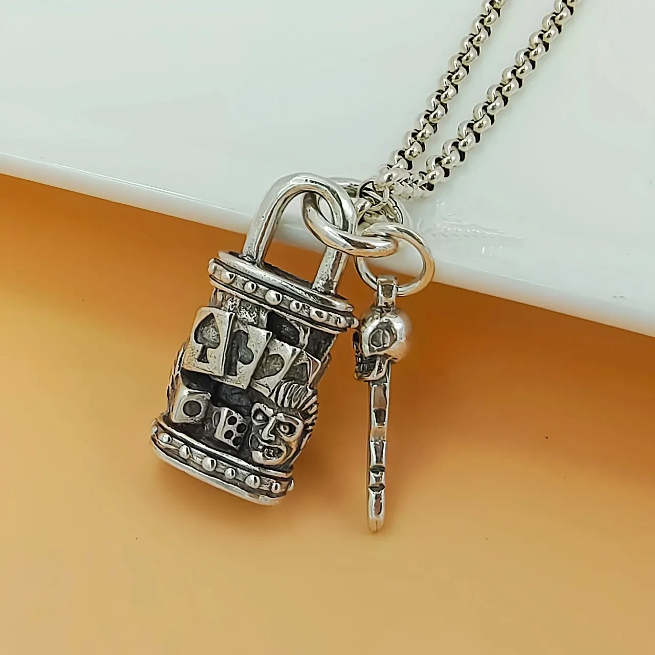 Colgante personalizado japonés y coreano a juego