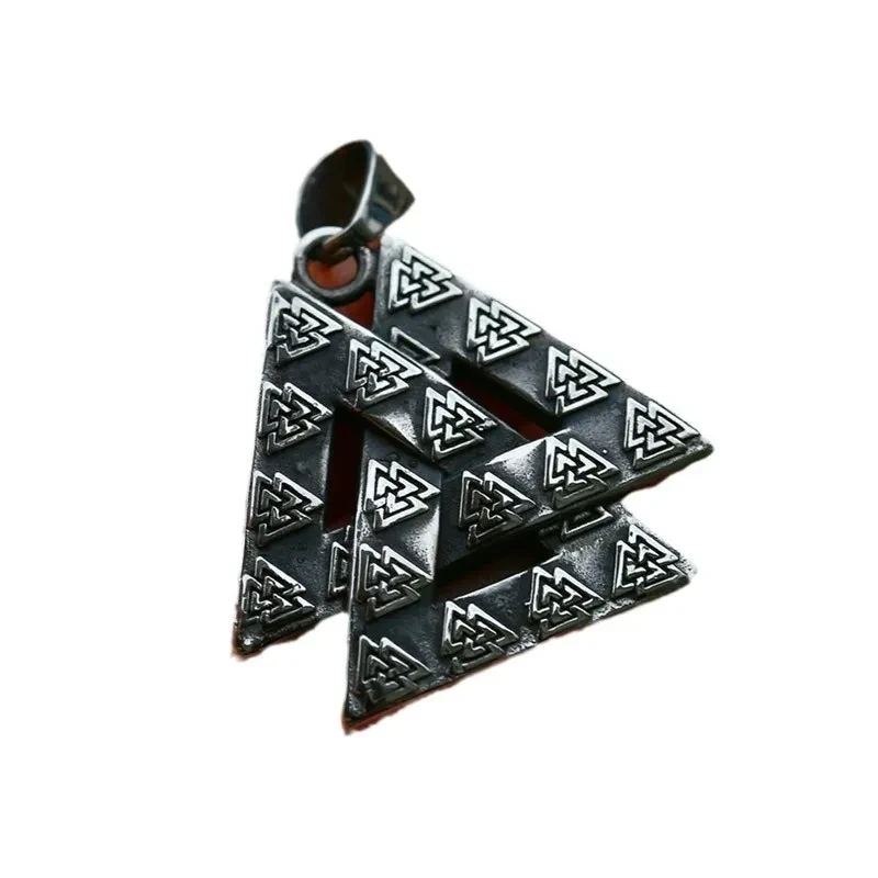 Collar con colgante de acero inoxidable con forma de triángulo apilado vikingo vintage