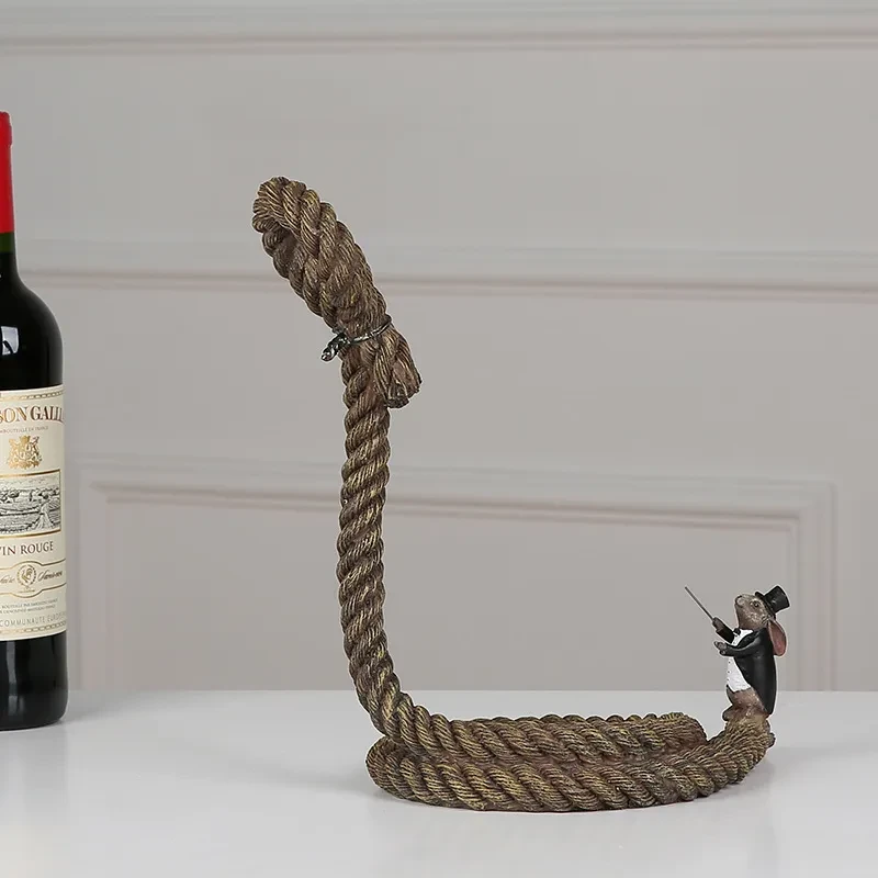 Estante de vino con cuerda suspendida, decoración para gabinete de vino, decoración de resina, venta al por mayor